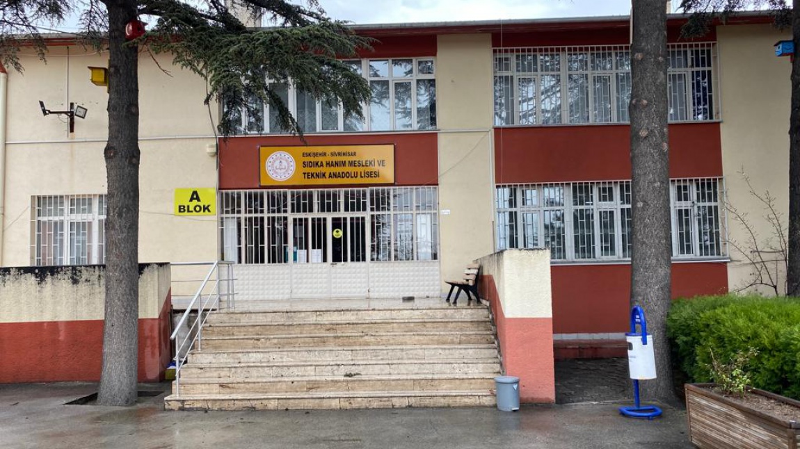 Sıdıka Hanım Mesleki ve Teknik Anadolu Lisesi Fotoğrafı